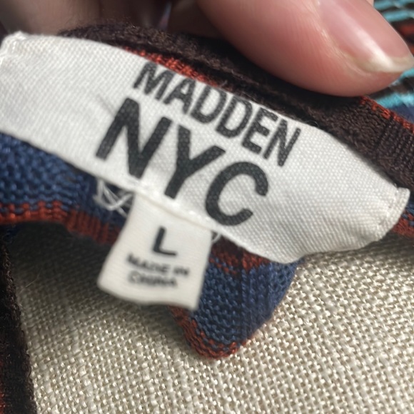 Size large, Madden NYC semi cropped, long sleeve striped tee - Picture 4 of 4